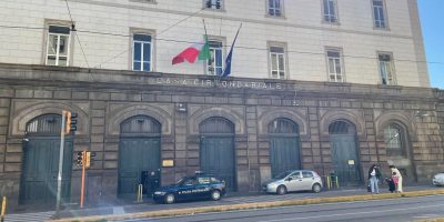 Poggioreale, telefoni e droga ai detenuti in ca...