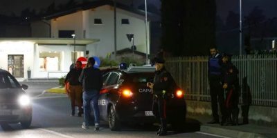 Roncadelle, padre barricato in casa col figlio ...