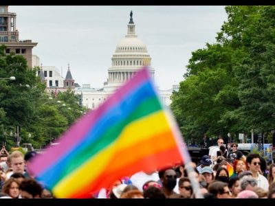 Usa, il Senato approva una legge per tutelare i matrimoni gay